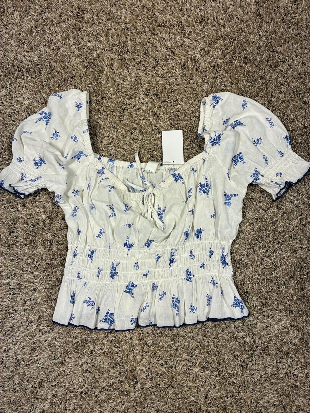 H&M Puff Sleeve Smocked Floral Cotton Cropped Top - Picture 2 of 14
